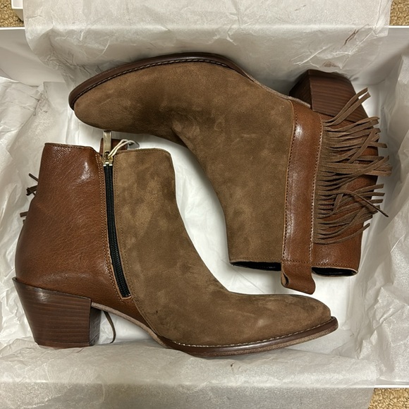 NIB Anna Rita N Brown Fringe ankle booties - Picture 12 of 12